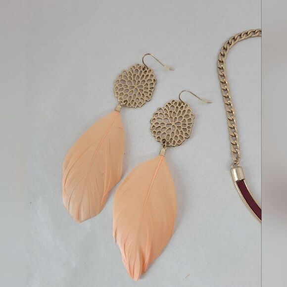 Necklace And Earring Set Pink Feather Boho Gypsy Hippie Y2K Kitschy Eclectic - Picture 6 of 8